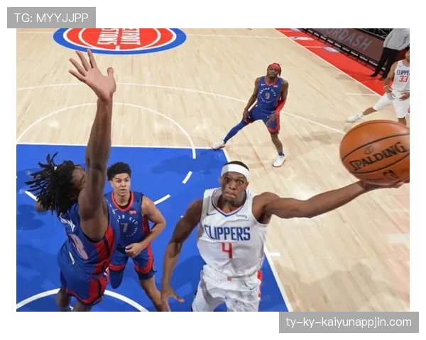 朗多通过高效挡拆组织造转换化 快船进攻节奏明显提升