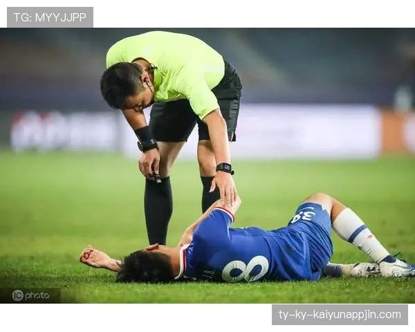 重新入场许可规则详解：哪些情况裁判允许球员回到场内？