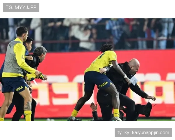 切尔西主帅执教稳定性引发讨论，赛季成绩波动导致球队竞争格局面临考验